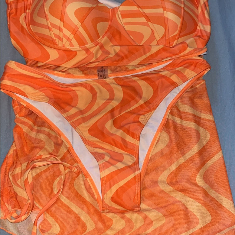 Bathing suit sets - Picture 7 of 10